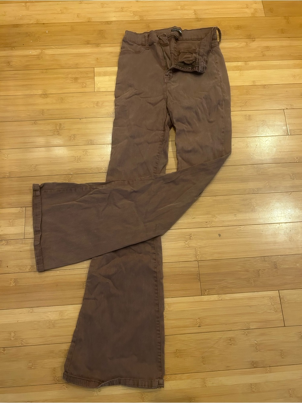 Fashion Nova Brown Straight Leg Pants Size 7 High Rise Stretch Y2K